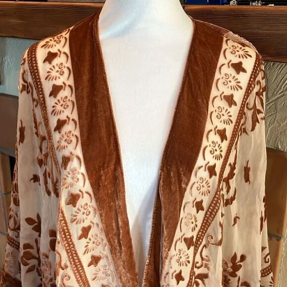 TORRID Velvet Burnout Ruana, OS! - Picture 2 of 12